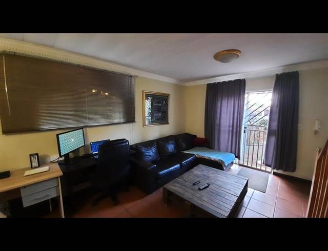 2 BEDROOM DUPLEX FOR SALE IN ERASMUSKLOOF